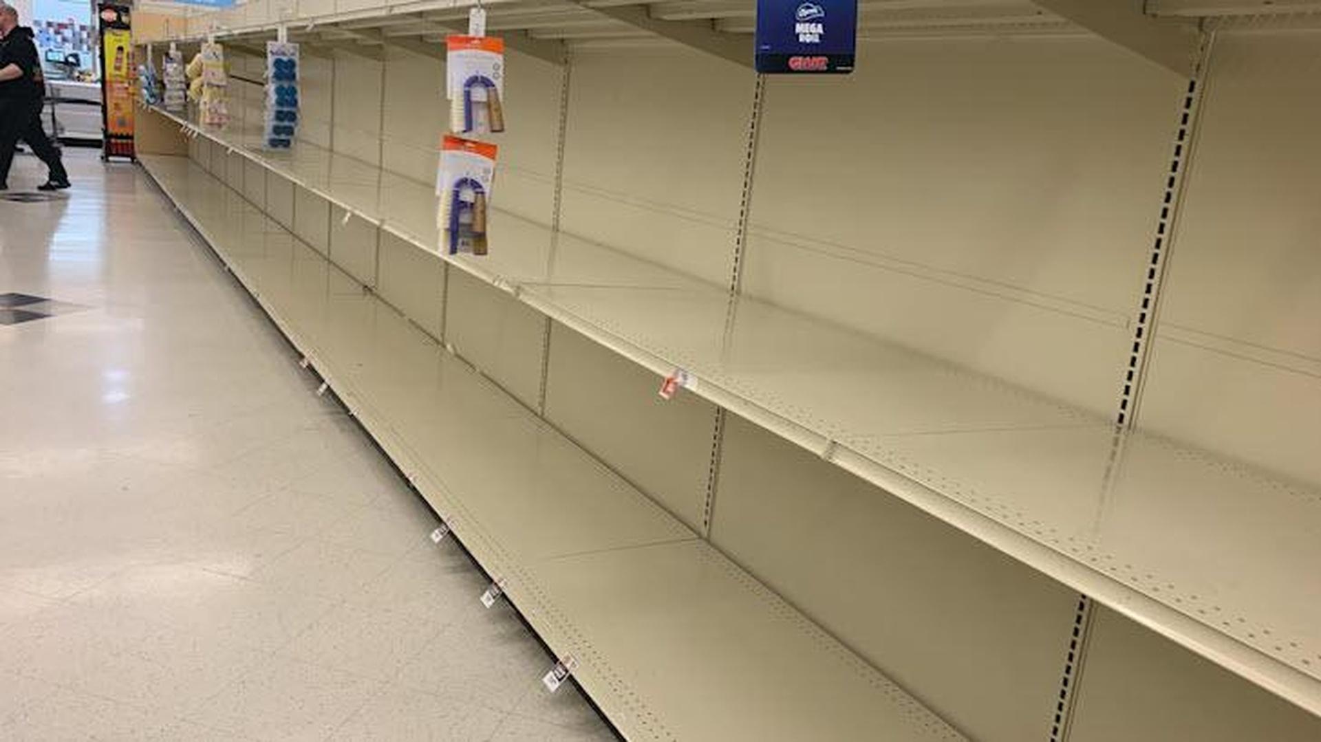 Shelves are Empty at Local Markets but Experts Report No National Food